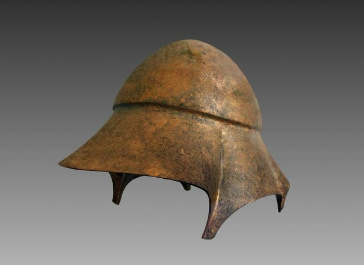 Tripoli Archaeological Museum, Makedonian Cavalry bronze helmet
